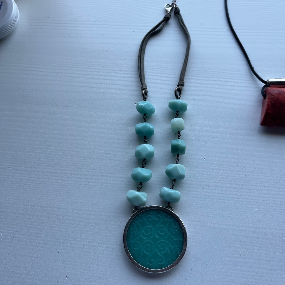Silpada Sterling Silver Blue Quartzite Etched Pendant Necklace Retired